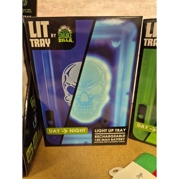 Smokezilla Lit Tray Light-Up Rechargeable Rolling Tray With Blue & White Skull - Picture 1 of 5